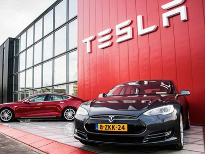 На экс-сотрудника Tesla подали в суд за взлом и кражу данных компании